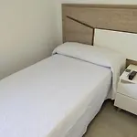 A Postiña Pensión 4*